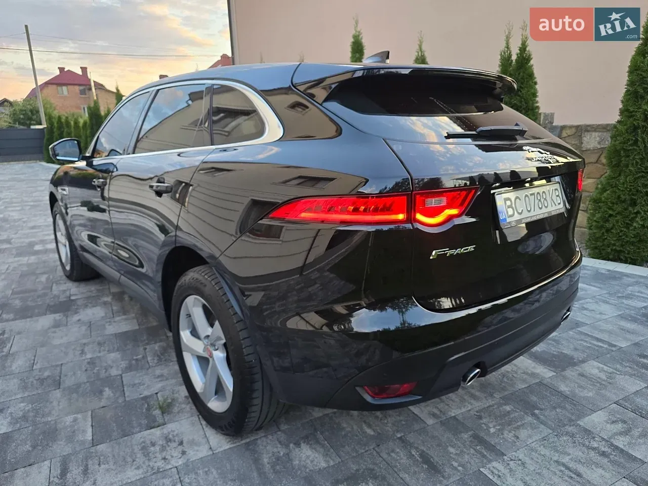 Jaguar F-Pace 2020 photo 5