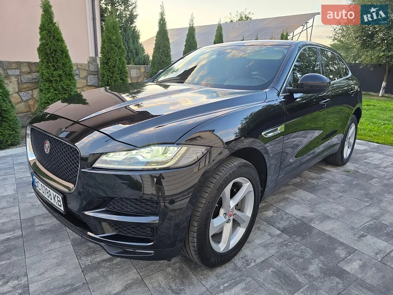 Jaguar F-Pace