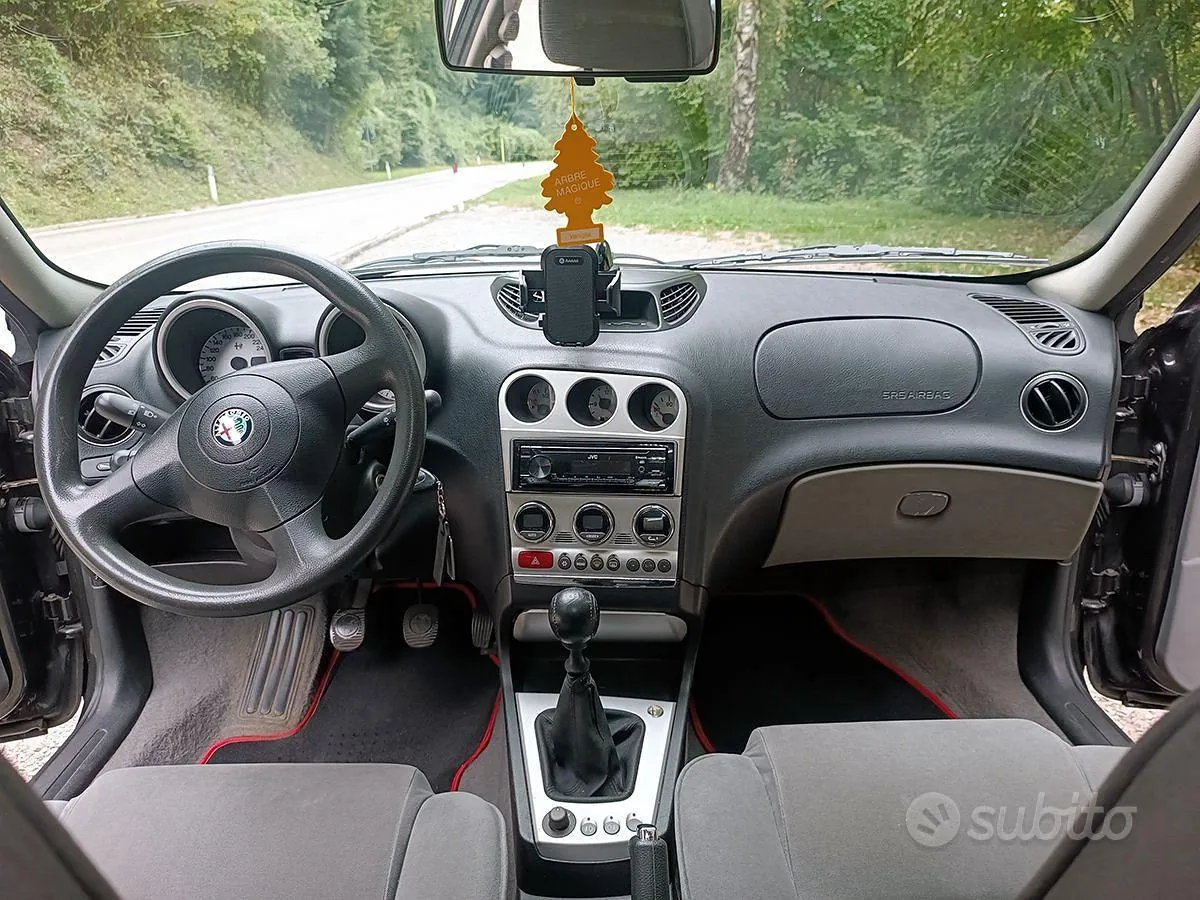 Alfa Romeo 156 2005 photo 3