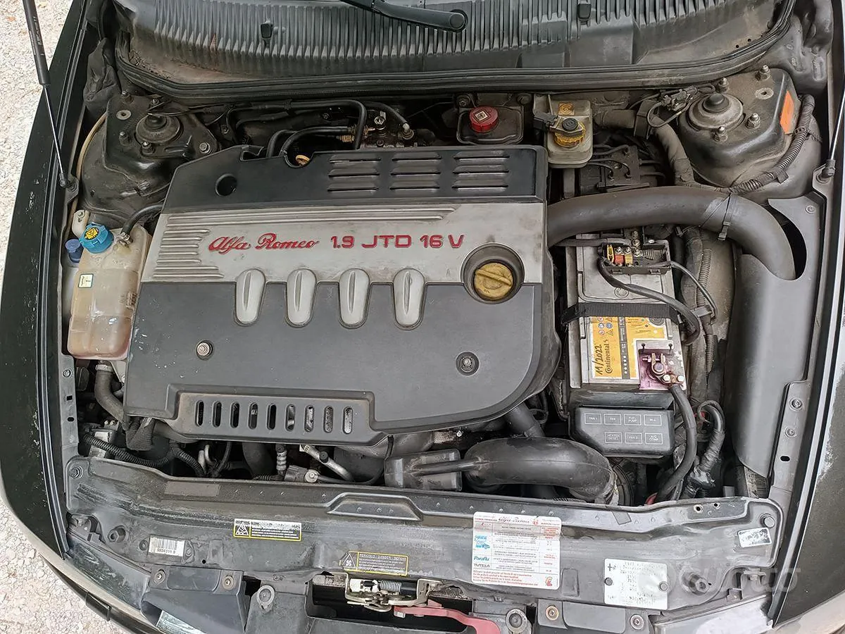 Alfa Romeo 156 2005 photo 4