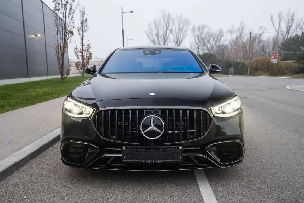 Mercedes-Benz S-Class 2023 photo 2