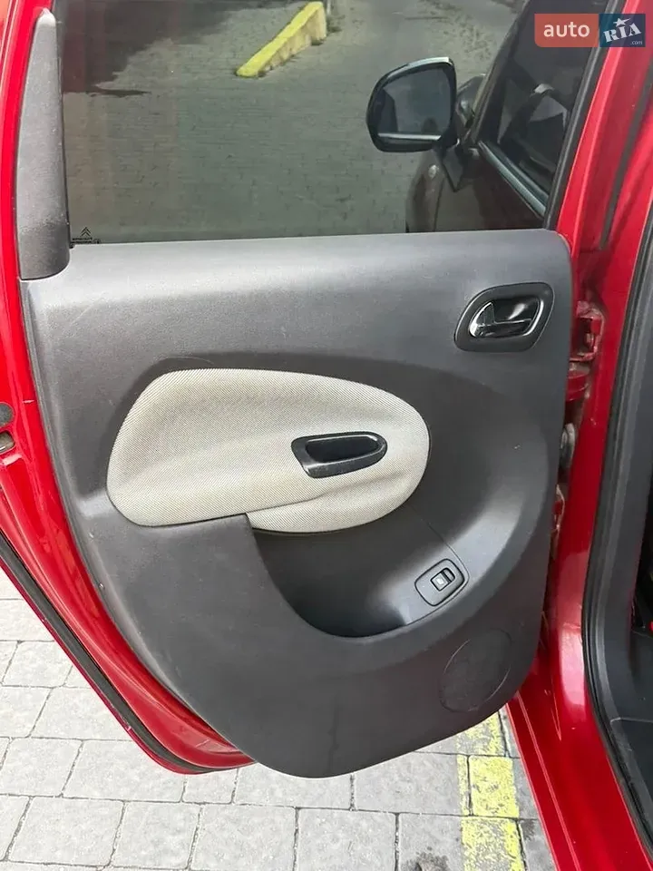 Citroen C3 Picasso 2012 photo 4