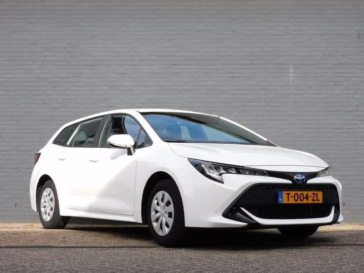Toyota Corolla 2023 photo 2