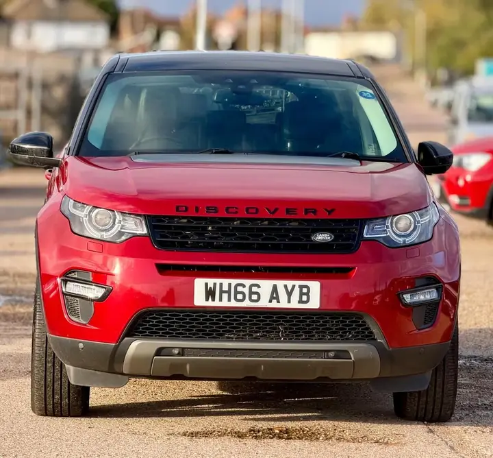 Land Rover Discovery Sport 2016 photo 2
