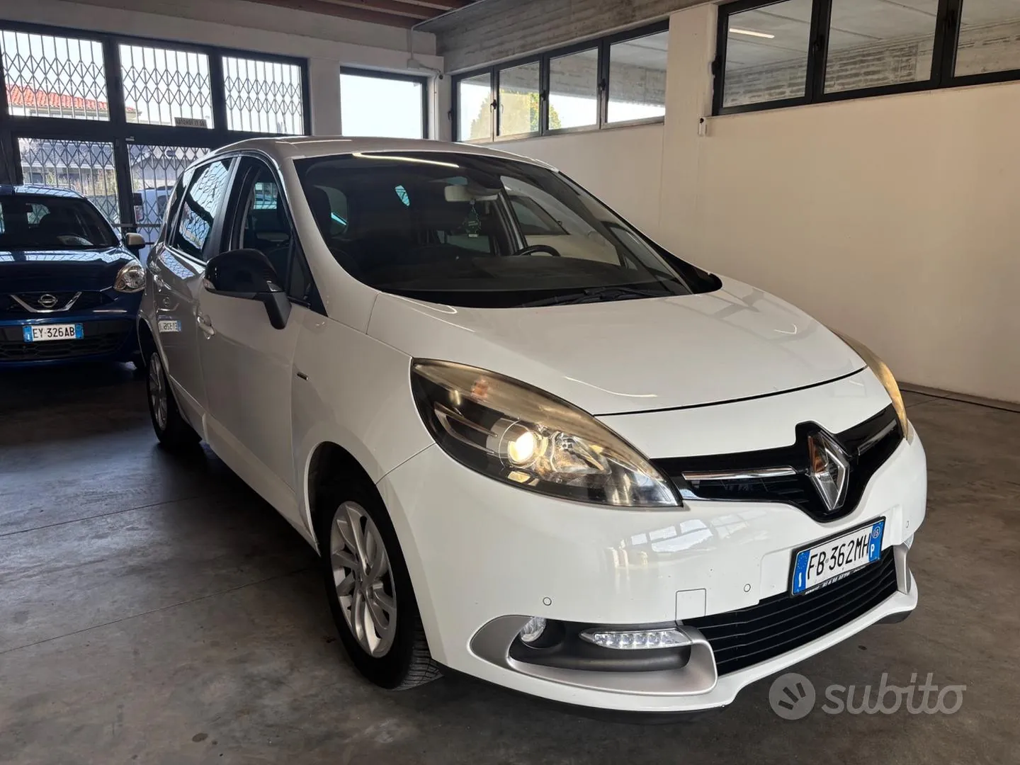 Renault Scenic 2015 photo 3