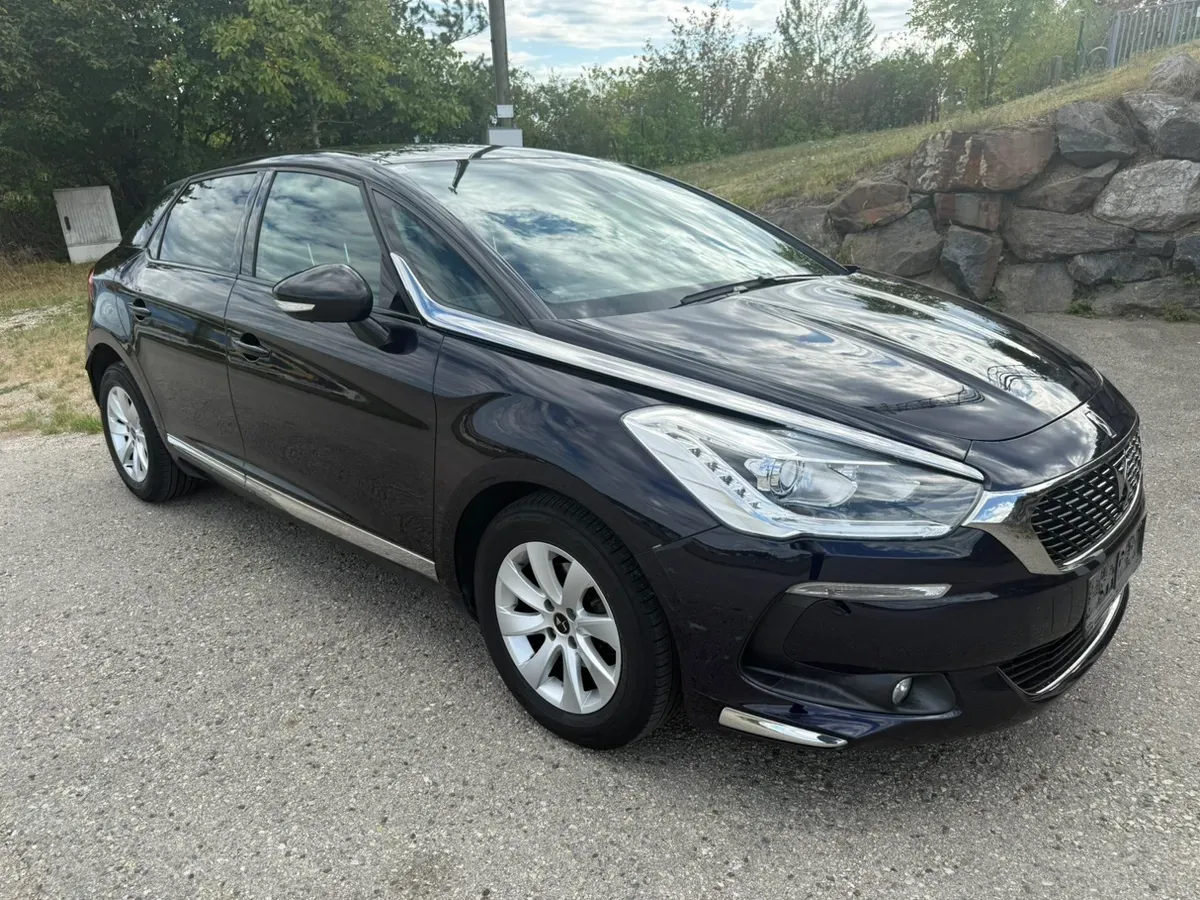 DS Automobiles Ds 5 2016 photo 3