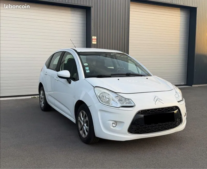 Citroen C3 2011 photo 2