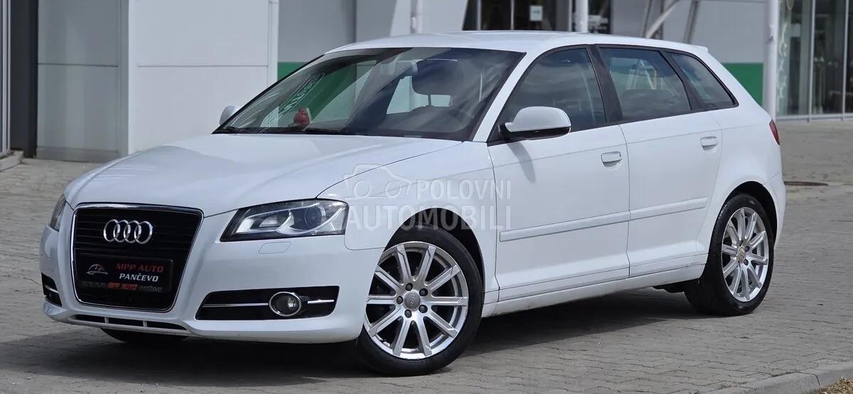 Audi A3 2012 photo 2