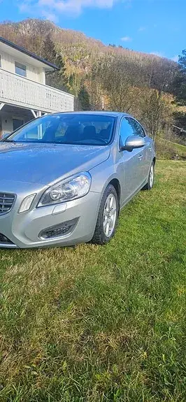 Volvo S60 2012 photo 4