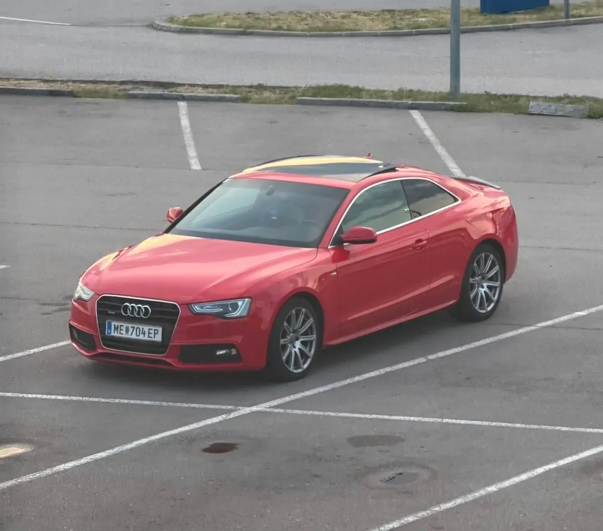 Audi A5 2011 photo 2