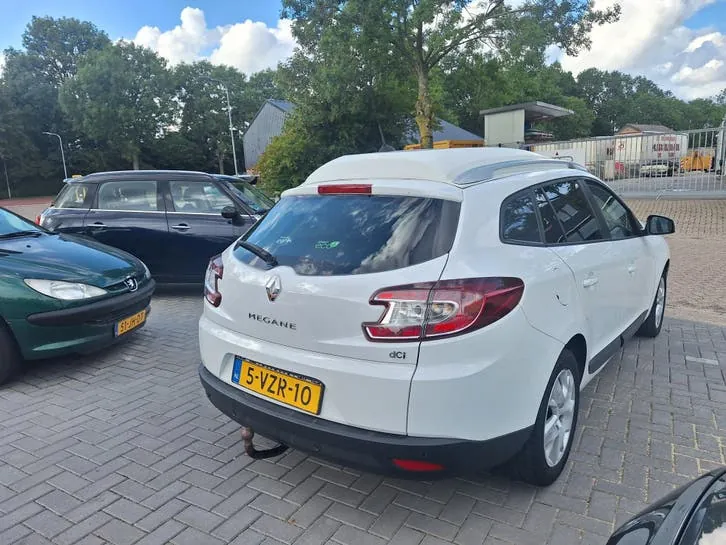 Renault Megane 2012 photo 3