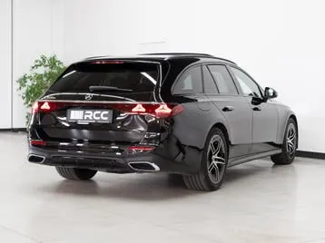 Mercedes-Benz E-Class 2025 photo 2