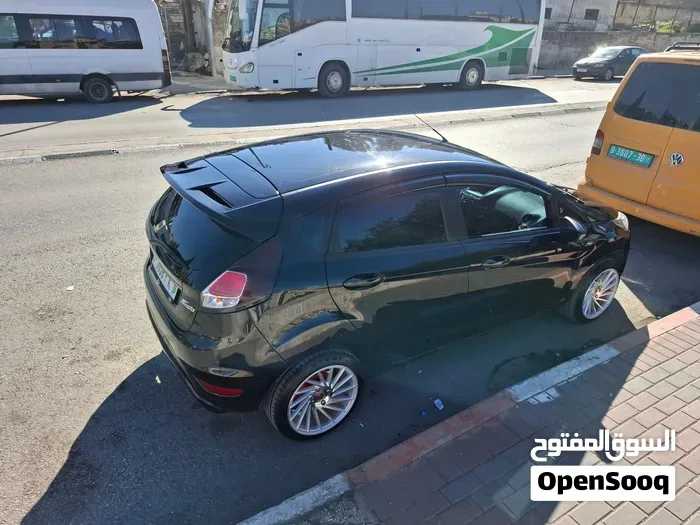 Ford Fiesta 2015 photo 4