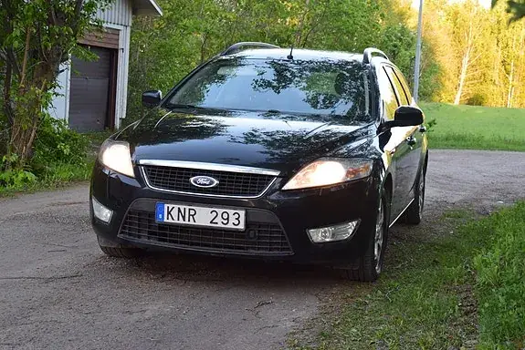 Ford Mondeo 2010 photo 2