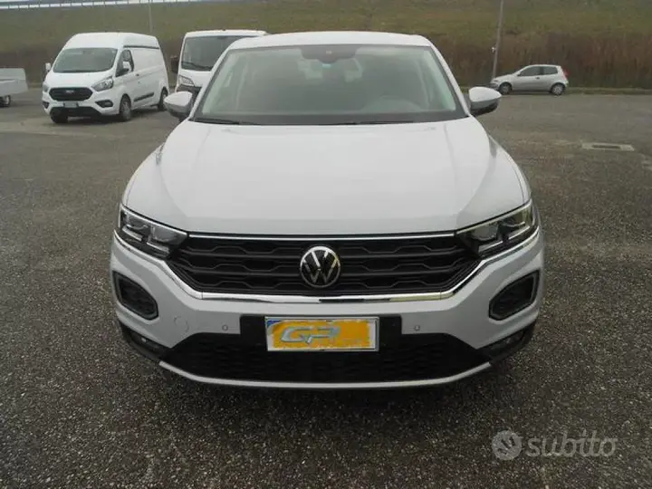 Volkswagen T-Roc 2022 photo 2