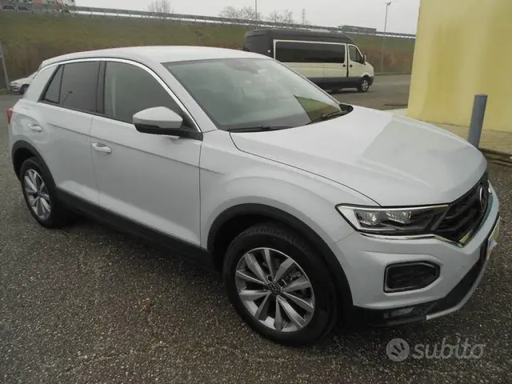 Volkswagen T-Roc 2022 photo 3