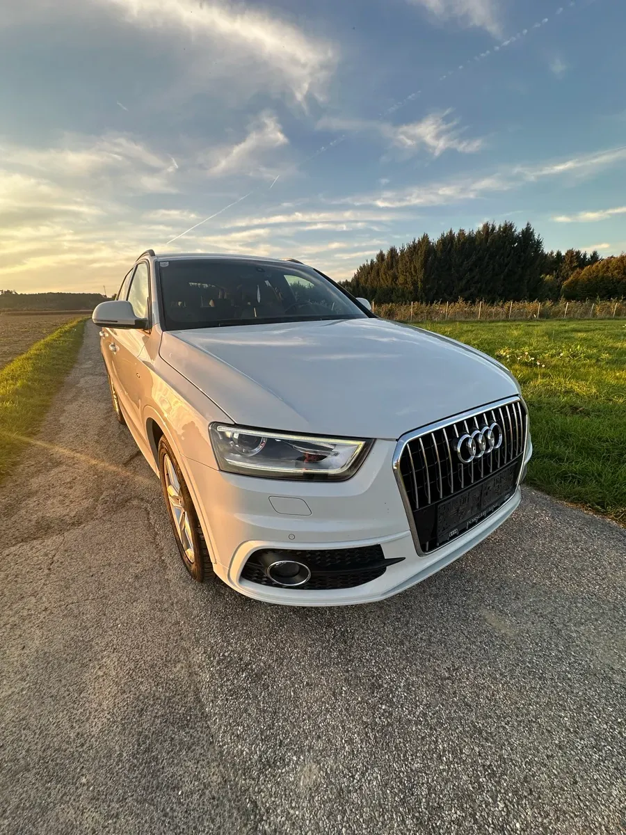 Audi Q3 2014 photo 2