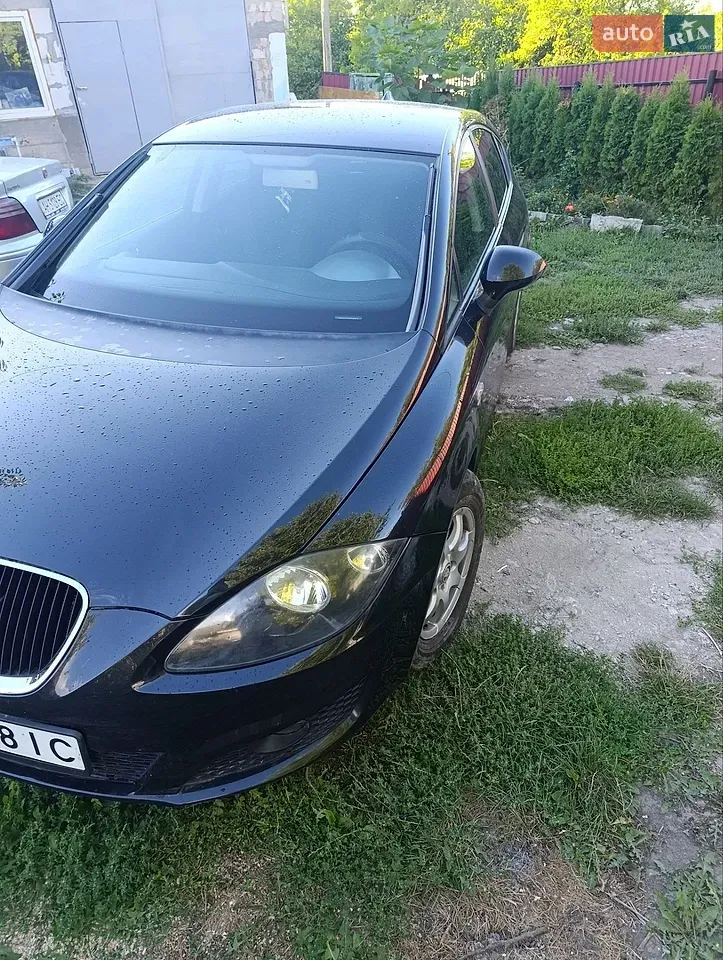 Seat Leon 2010 photo 2