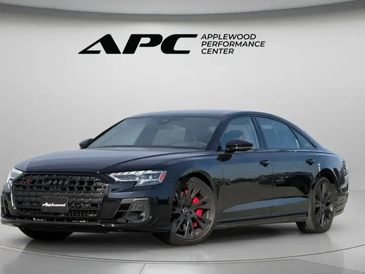 Audi S8