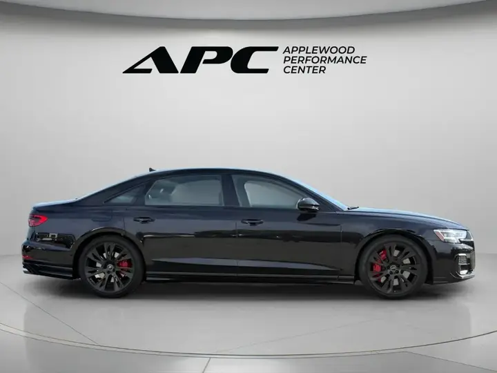 Audi S8 2025 photo 5
