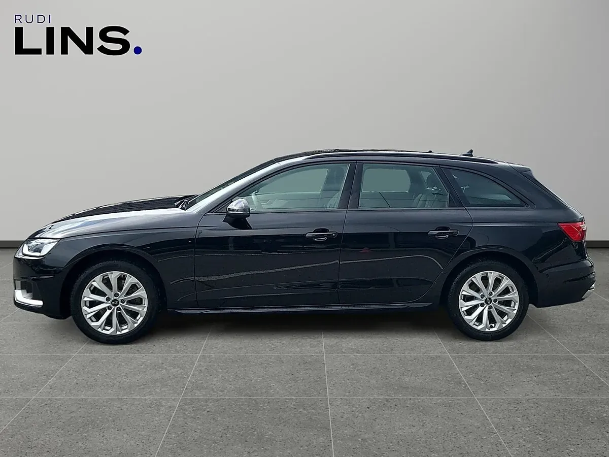 Audi A4 2025 photo 2