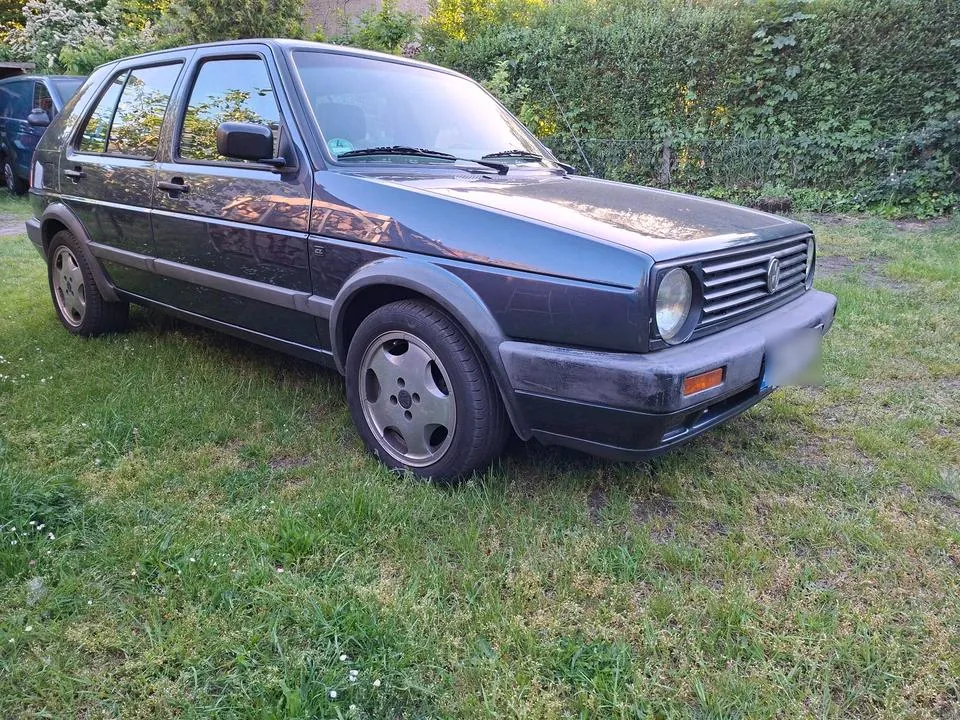 Volkswagen Golf 2