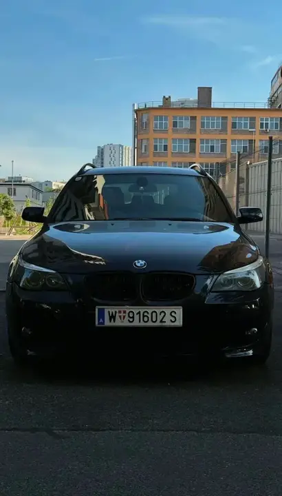 BMW 5 Series 2005 photo 2
