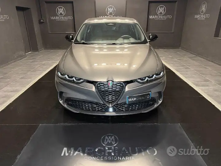 Alfa Romeo Tonale 2025 photo 2