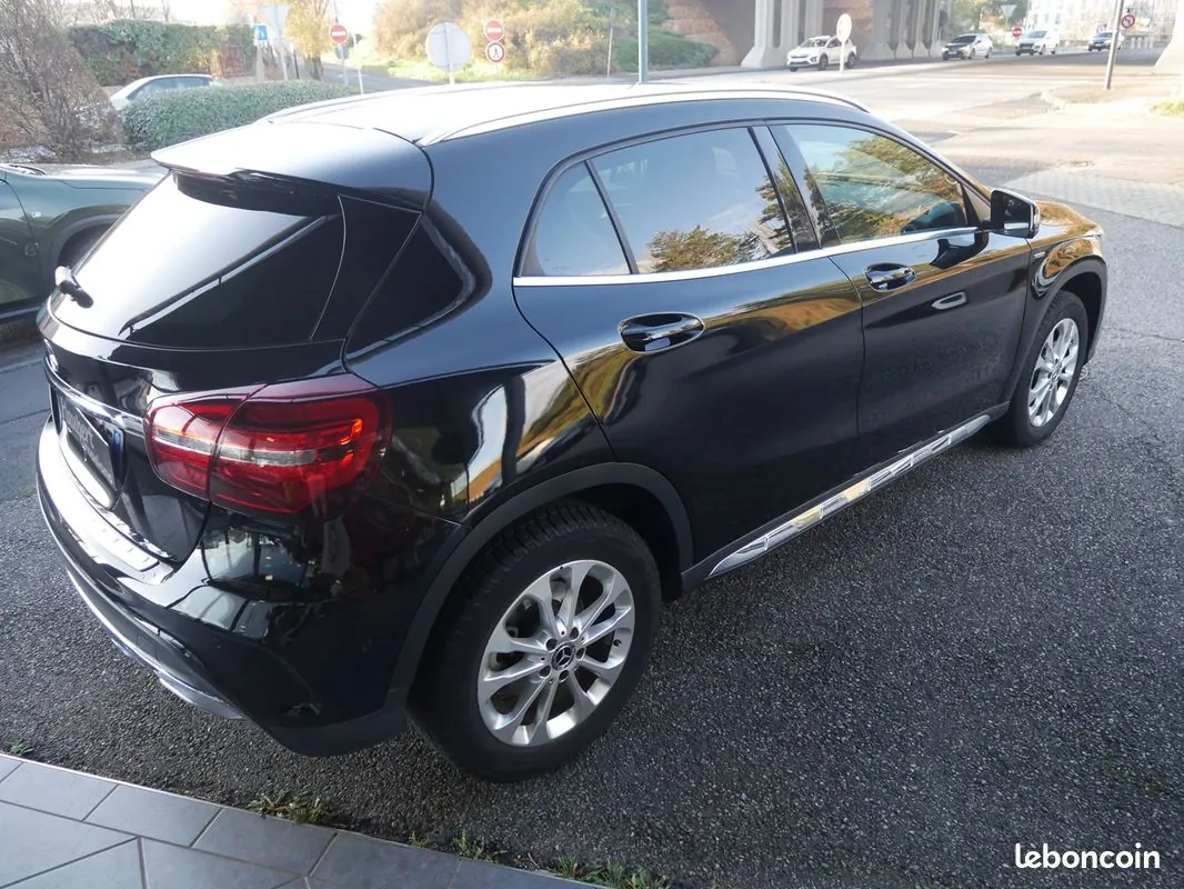 Mercedes-Benz Gla 2019 photo 5