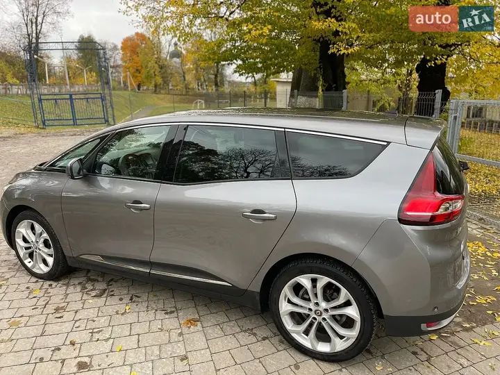 Renault Grand Scenic 2019 photo 5