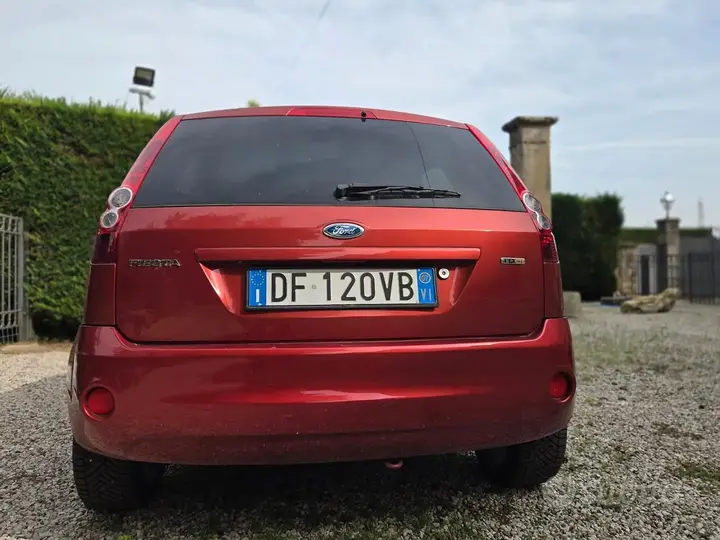 Ford Fiesta 2007 photo 4