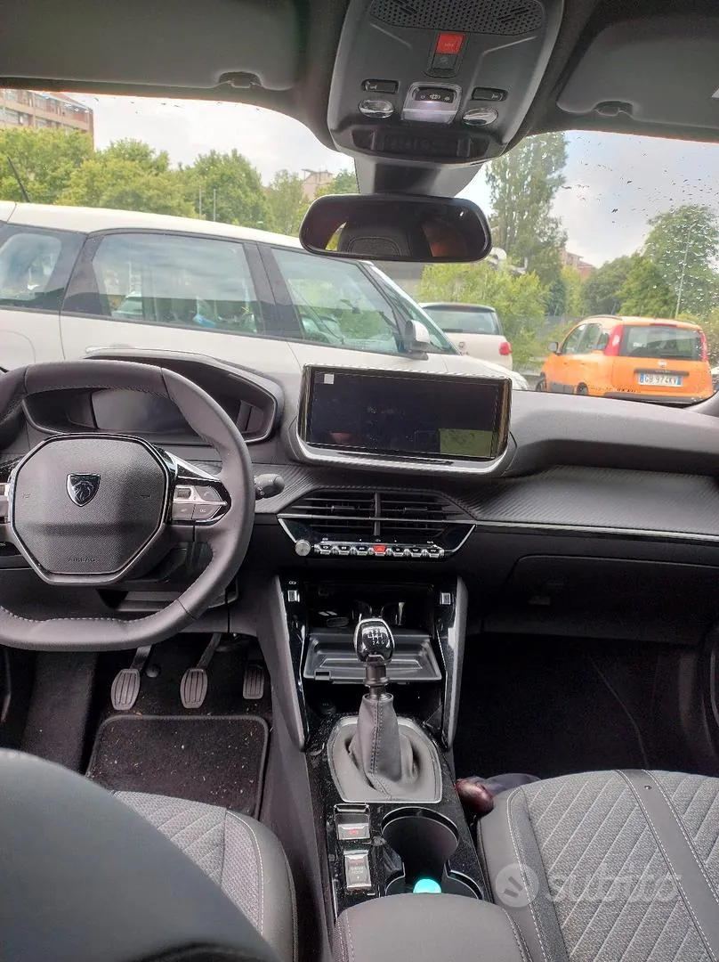 Peugeot 2008 2025 photo 3