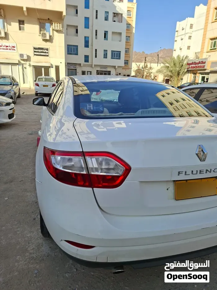 Renault Fluence 2012 photo 3