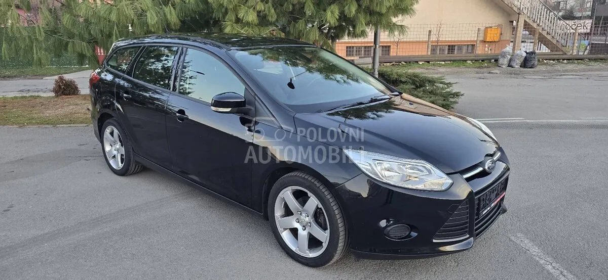 Ford Focus 2013 photo 2