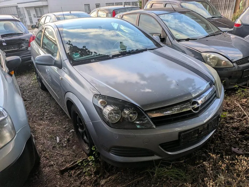 Opel Astra H Gtc