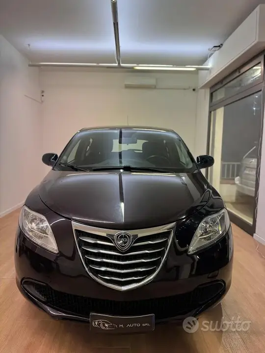 Lancia Ypsilon 2014 photo 2