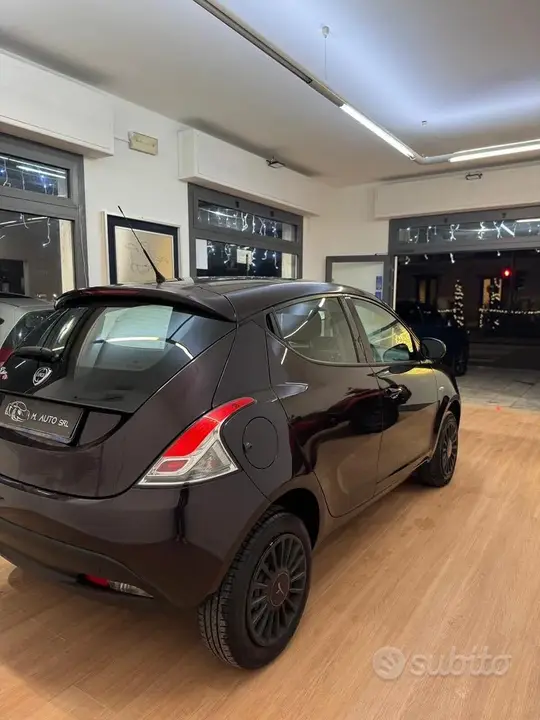 Lancia Ypsilon 2014 photo 4