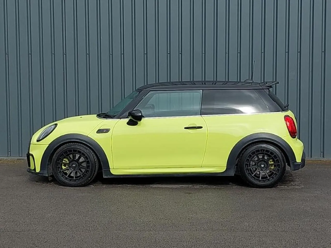 Mini Hatch 2023 photo 4