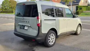 Ford Tourneo Courier 2026 photo 4