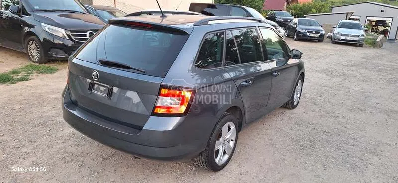 Skoda Fabia 2015 photo 4