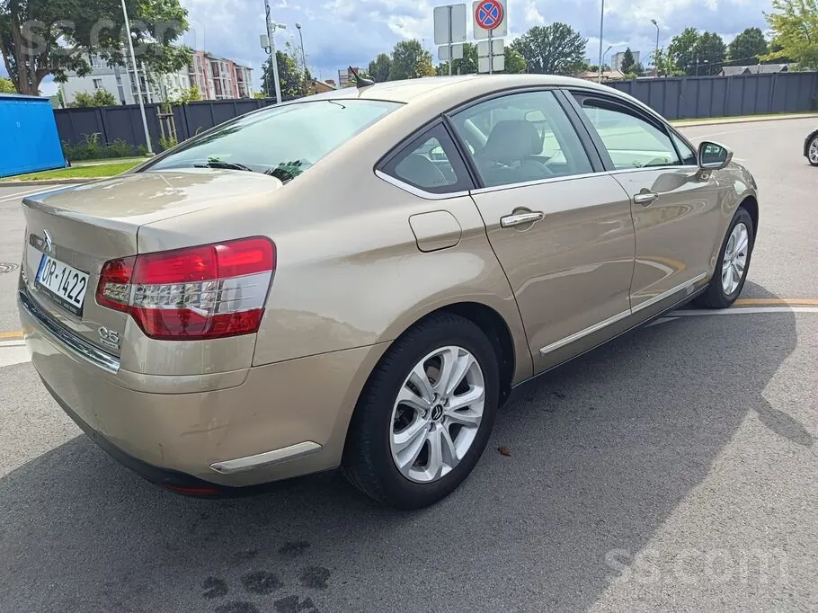 Citroen C5 2011 photo 3