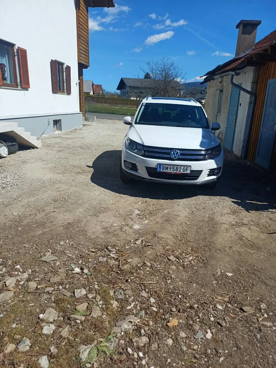 Volkswagen Tiguan 2012 photo 3