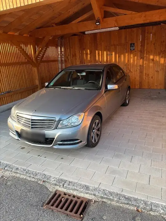 Mercedes-Benz C220 D