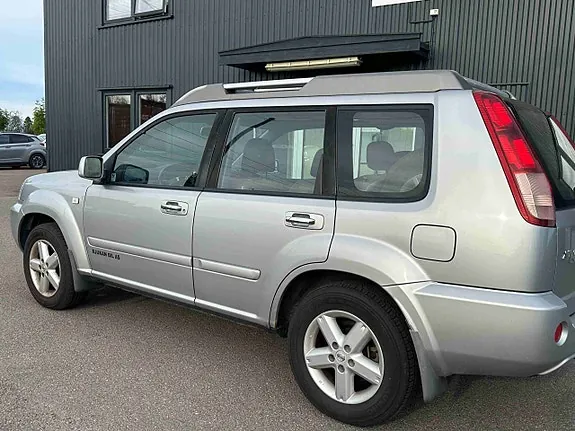 Nissan X-Trail 2004 photo 4