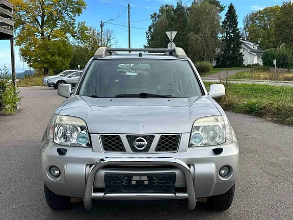 Nissan X-Trail 2004 photo 2