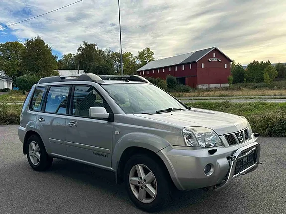 Nissan X-Trail 2004 photo 3
