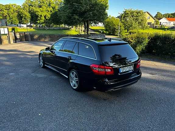 Mercedes-Benz E220 2013 photo 2