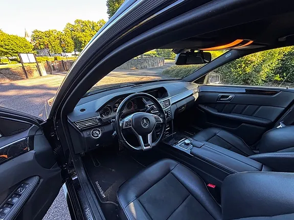Mercedes-Benz E220 2013 photo 5