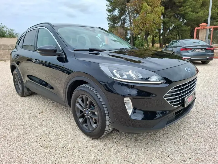 Ford Kuga 2022 photo 3