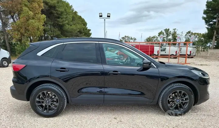 Ford Kuga 2022 photo 4